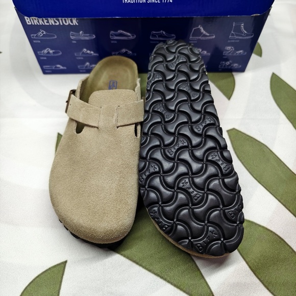 Birkenstock Boston narrow | Cork footbed and suede upper - Picture 3 of 4